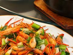 葱炒河虾-广迎居老正兴菜馆