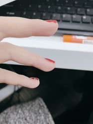 -刘娟美甲沙龙
