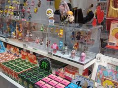 -泡泡玛特POPMART(侨福芳草地店)