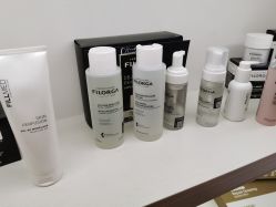 -F.N冻龄皮肤管理中心