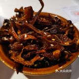 鬼鸡是酸味的，主要是吃个新鲜，还是吃不惯的