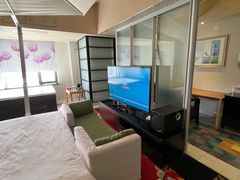 -喜鹊愉家酒店(郑州曼哈顿博览中心地铁站店)