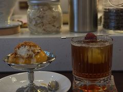 -Café Monson