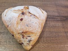 招牌三角芝士面包-Juicy Bakery(大学路店)