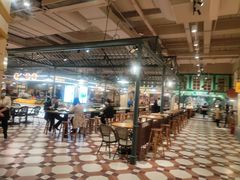 -大食代美食广场(上海中心店)