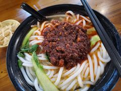 -丽虹云南过桥米线(兴工街店)