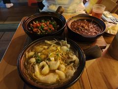 -有红鸡毛店·砂锅菜(抚琴夜市店)