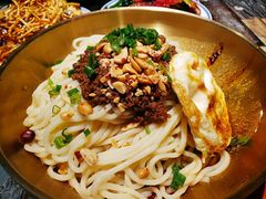 -聚合鑫东北熏酱熟食麻辣面(长阳店)
