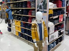 -优衣库(上海金桥国际商业广场店)