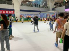 -正佳冰河湾真冰滑冰场