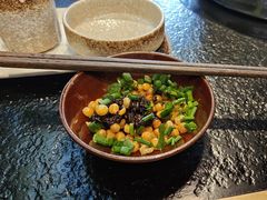 -鹿鸣山草本茶香火锅(园西路店)