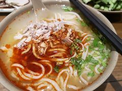 -亮亮面馆(经六路店)