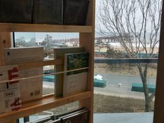-猫的天空之城概念书店(北戴河蔚蓝海岸店)