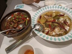 -姚姚酸菜鱼·金戈戈香港豉油鸡(喜荟城联名店)