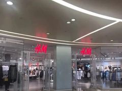 -H&M(华润万象城店)