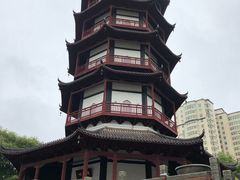 -绳金塔
