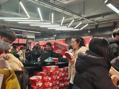 -NIKE上海青浦优选体验店