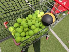 -快网网球俱乐部(长宁区金桥花园球场)