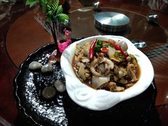 -东来菜馆•手抓海鲜家常菜•海鲜锅贴(鸽子窝店)