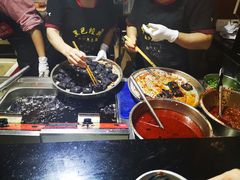 -黑色经典臭豆腐·湖南特产(步行街店)