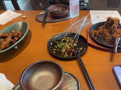 -包整·丝娃娃(一览甲秀楼风景店)