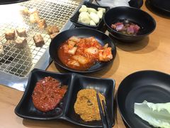 -肉甲韩国木炭烤肉(新壹街1店)