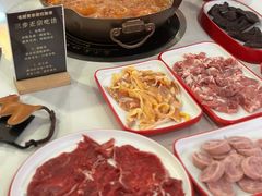 -毛辣果·贵州红酸汤牛肉火锅(西单店)