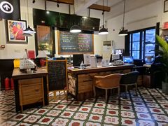 -拖板鞋咖啡旅行酒店(春熙路地铁站店)