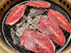 -蚂蚁洞·烤肉大营地(上海静安大悦城店)