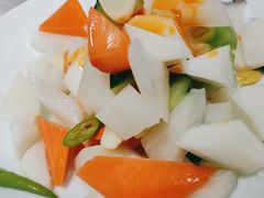 四川泡菜-渝信川菜 · 川味家常菜(财富购物中心店)