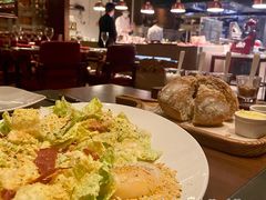 -恰餐厅及酒吧 CHAR Bar & Grill (北京丽都皇冠假日店)