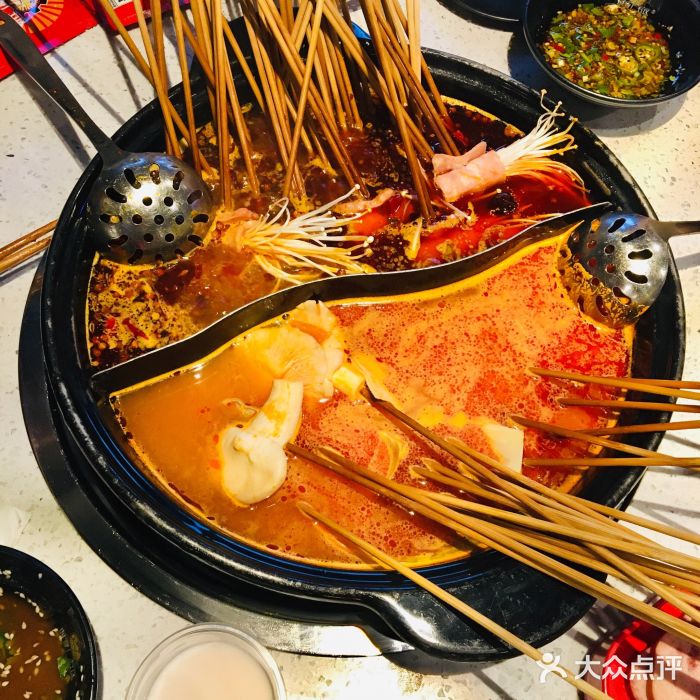 钢管厂五区小郡肝串串香(车公庙店)图片