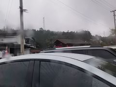 -腾冲洞山温泉村