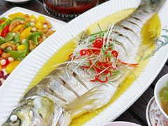 -七的湖·晚芳亭·阳澄湖农家菜·大闸蟹(莲花岛店)
