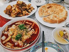 -汗腾格里·风味餐厅(新疆驻京办店)
