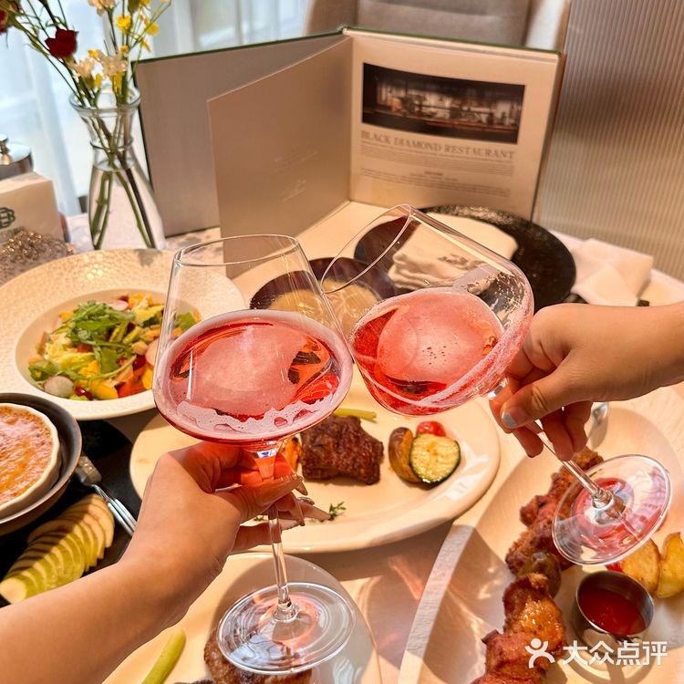 哈尔滨📍来这家餐厅过生日 可太高级啦~