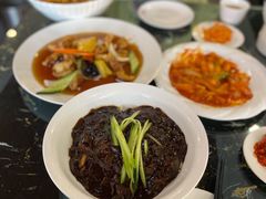 炸酱面-桃园中华料理炸酱面(燕儿岛路店)