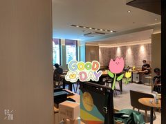 -星巴克臻选(上海中环广场2F店)