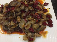 -扒虾小妹儿麻辣海鲜(宏图街店)