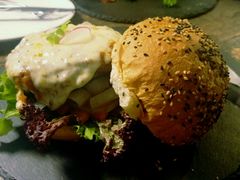 -HIGH FIVE哈福手工汉堡(桂林路店)