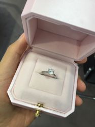 -威德钻石-克拉钻大本营(南京东路店)