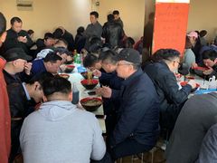 等位区-小龙大肉面馆