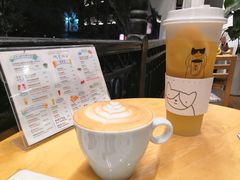 -猫的天空之城概念书店(杭州南宋御街店)