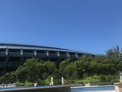 -上海滴水湖皇冠假日酒店