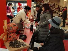 活动现场-天桥杂技剧场