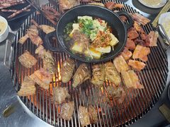 -小辣椒汤锅烧烤(温泉南街店)