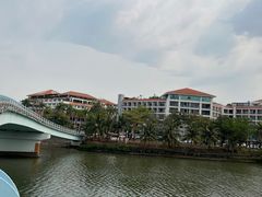 -万绿园