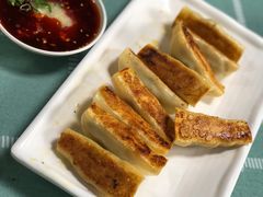虾肉锅贴-众口斋锅贴(银泰城店)