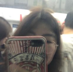 -苑苑发型设计