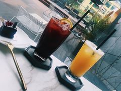 -UNI UNI(环亚凯瑟琳店)